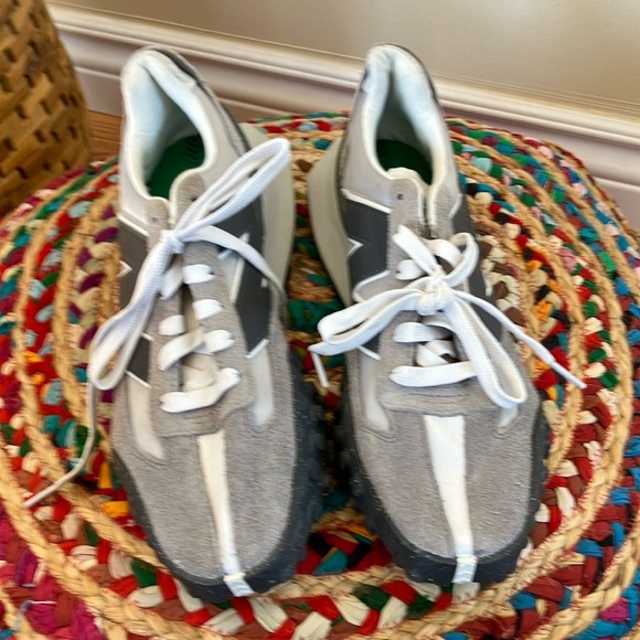 NWOT New Balance XC-72 Gray and White Sneakers - Picture 2 of 10